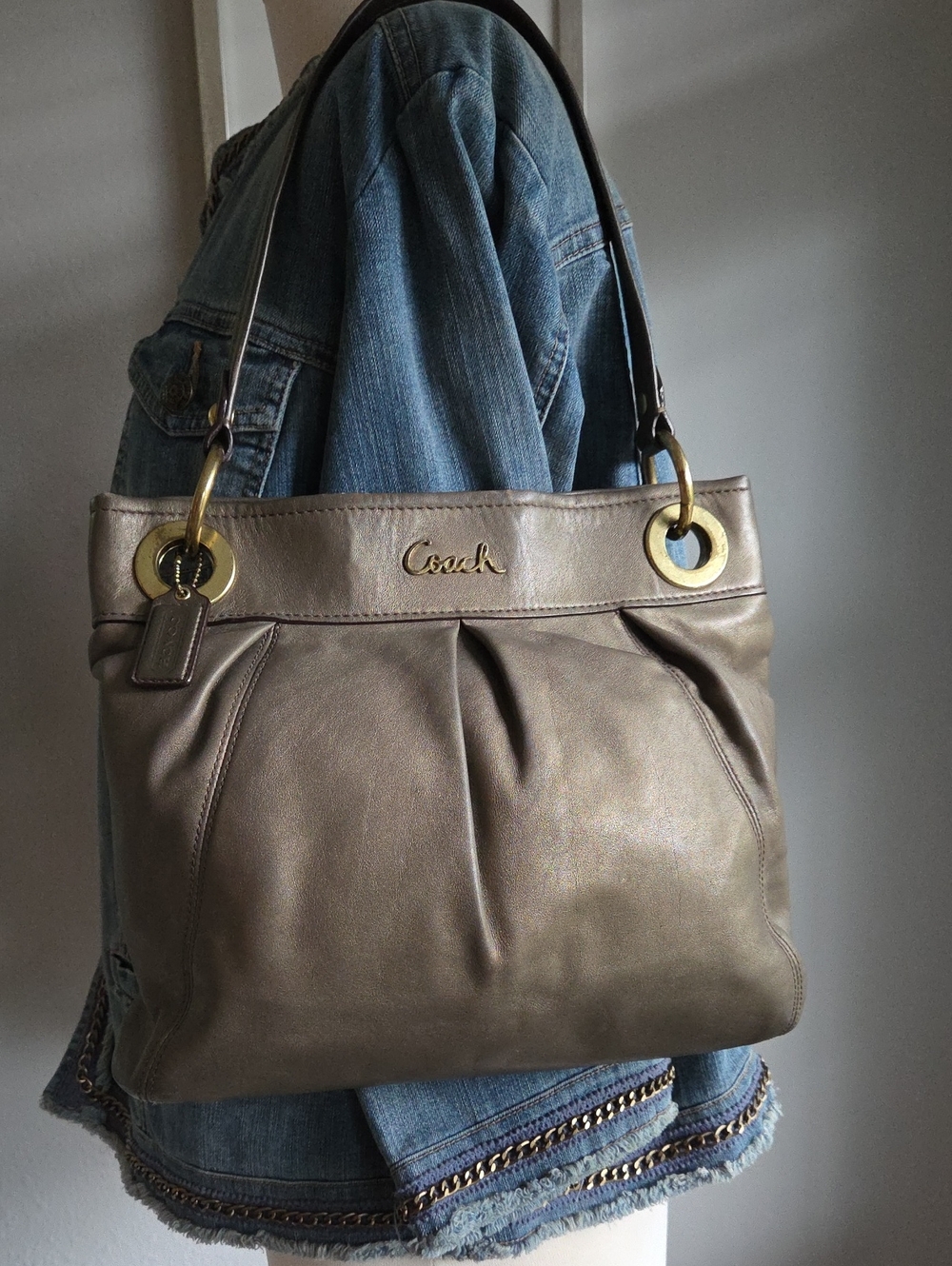 COACH 2012 Brown Taupe Ashley Leather Crossbody & Should Bag